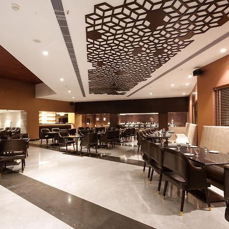 Pharos Hotels Csennai Kültér fotó