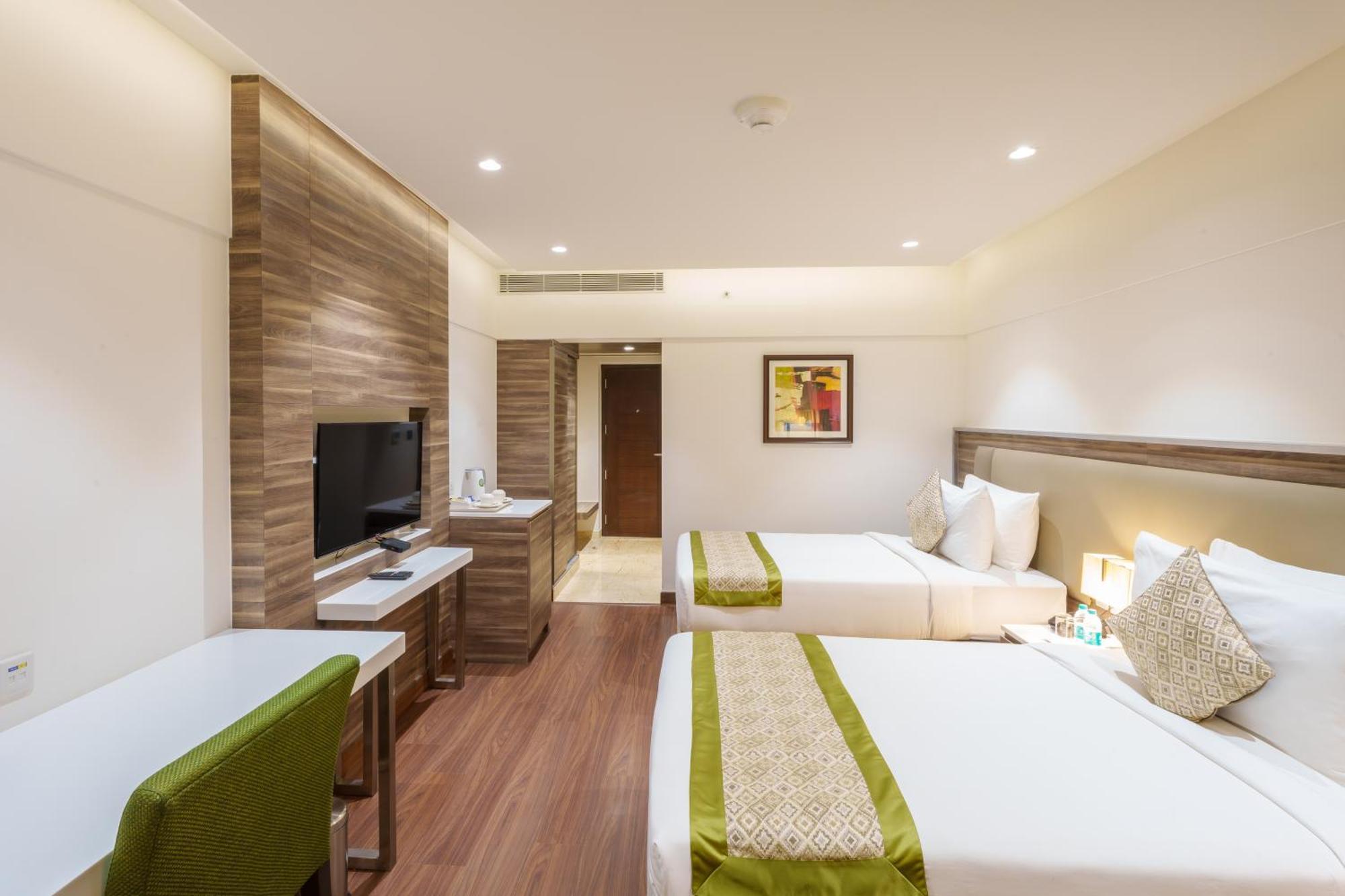 Pharos Hotels Csennai Kültér fotó