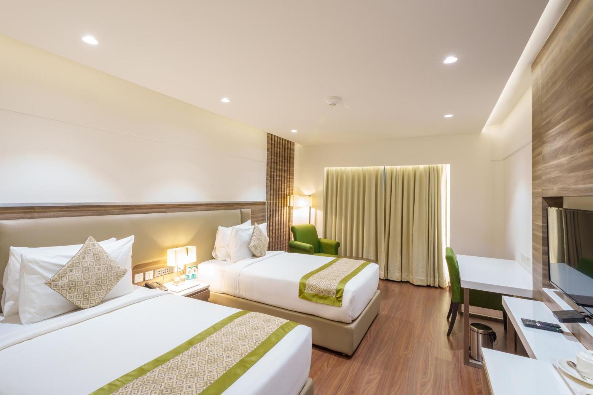 Pharos Hotels Csennai Kültér fotó
