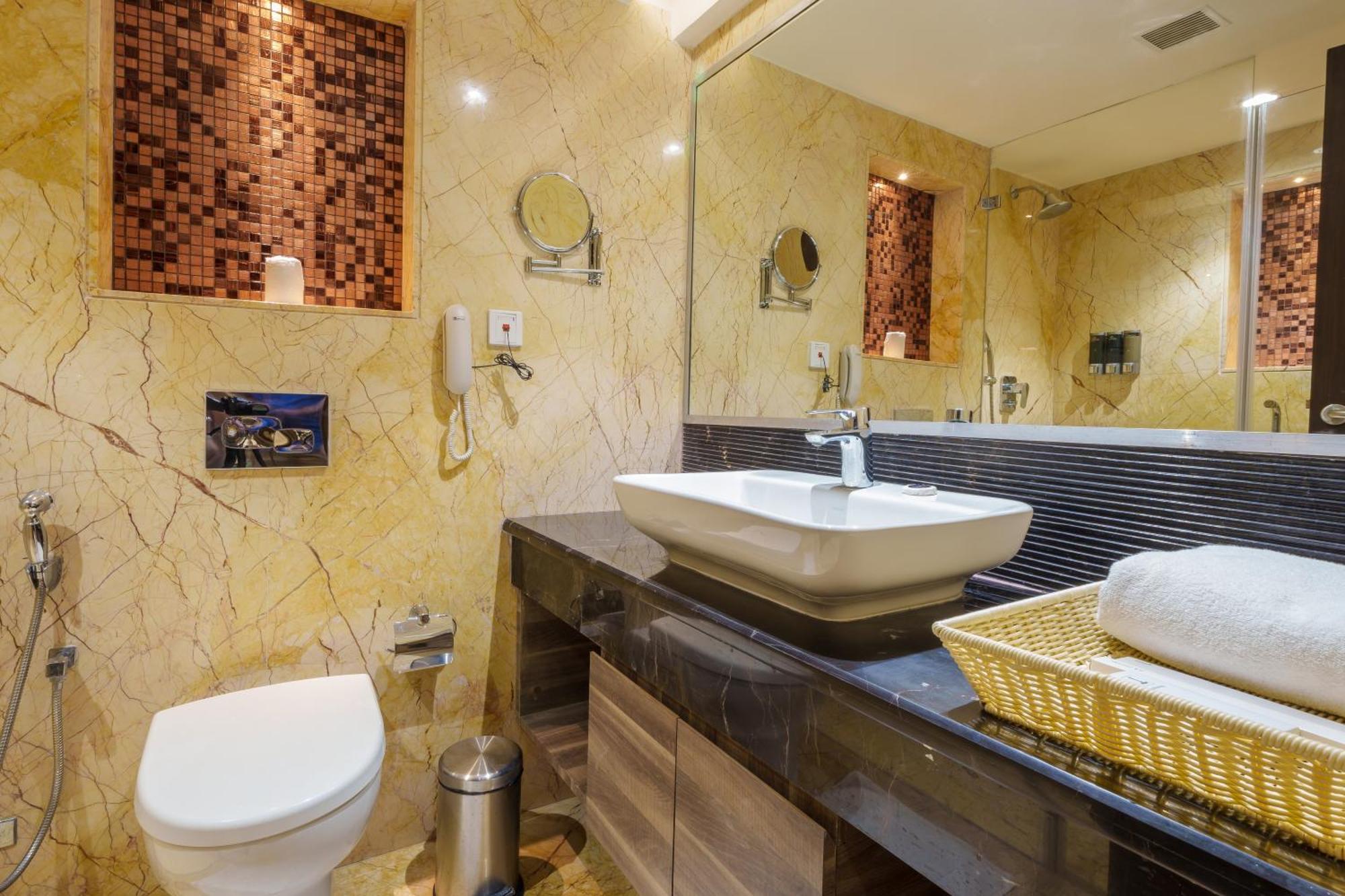 Pharos Hotels Csennai Kültér fotó
